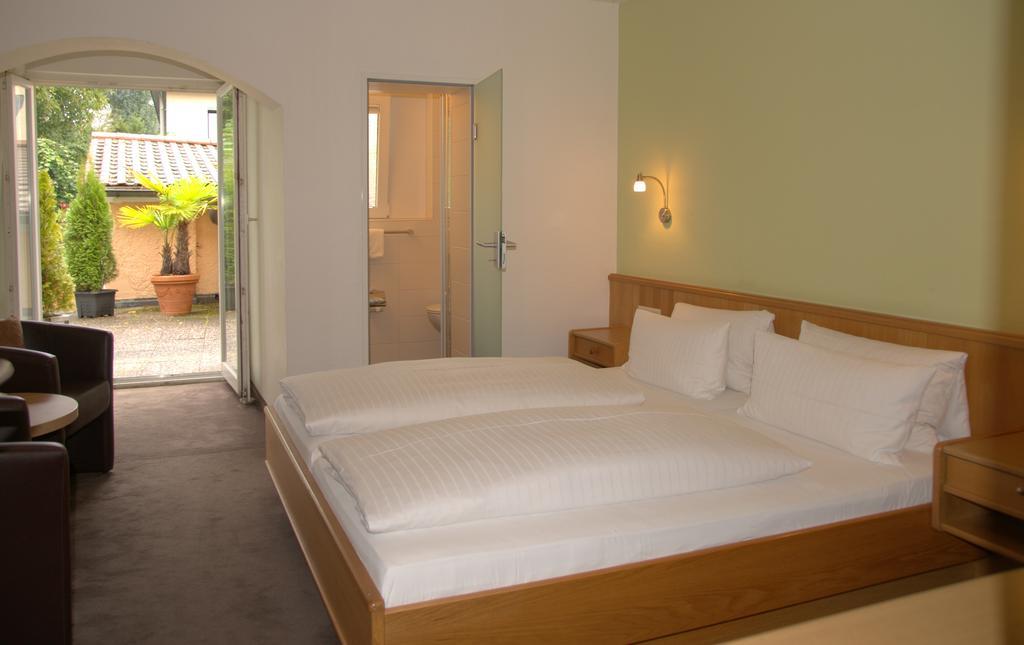 Hotel Alpenblick Garni Uberlingen Rom bilde