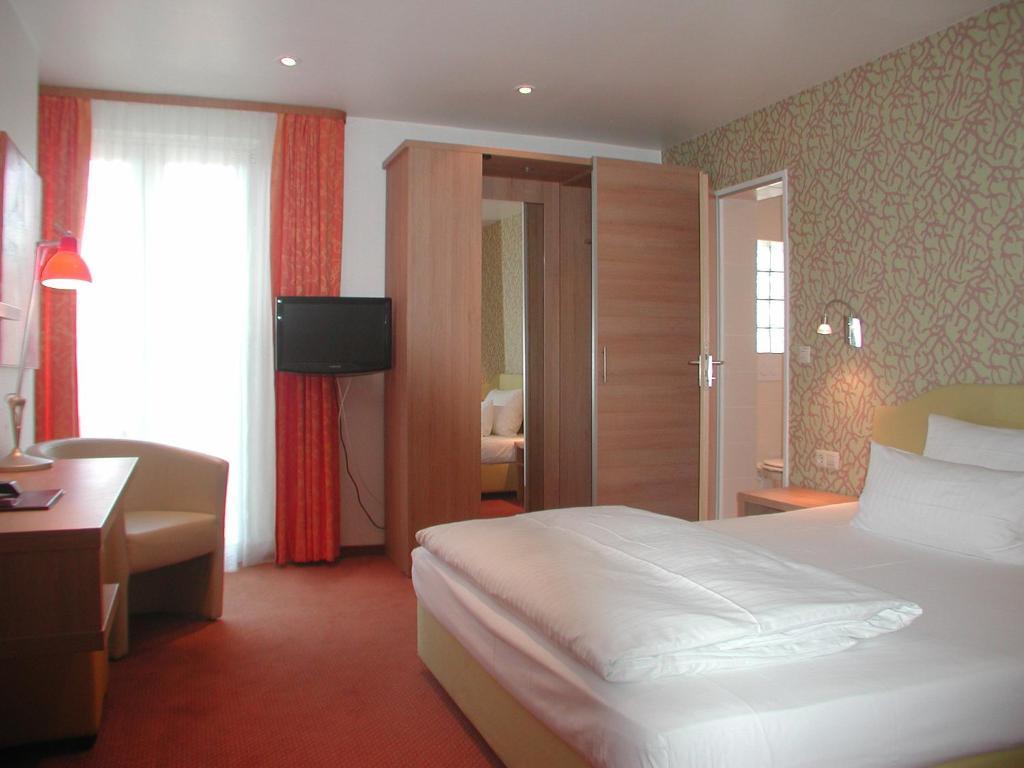 Hotel Alpenblick Garni Uberlingen Rom bilde